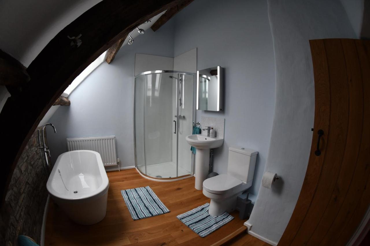Pant Llwyd Farm Villa Llangynidr Екстериор снимка