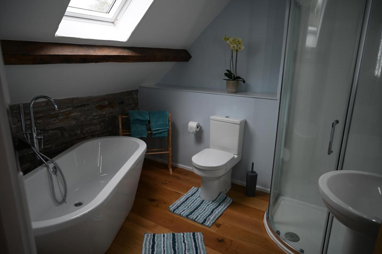 Pant Llwyd Farm Villa Llangynidr Екстериор снимка